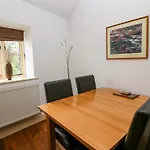 Holiday home The Granary *